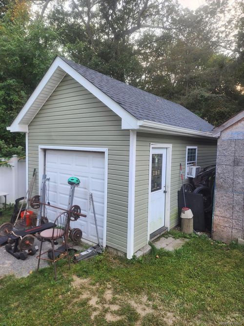 14 Hickory St, Wyandanch, NY, 11798-4012 | Card Image