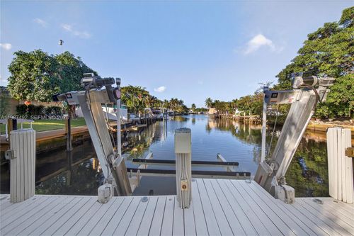 371-371 Se 3rd St, Pompano Beach, FL, 33060-7163 | Card Image