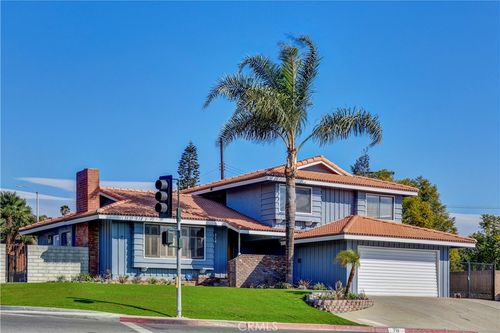 714 W Avenida De La Merced, Montebello, CA, 90640-2629 | Card Image