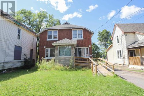 239 Wellington St E, Sault Ste. Marie, ON, P6A2L7 | Card Image