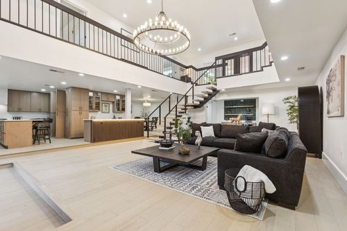 4216 Kelly Elliott Rd, Arlington, TX, 76016-4606 | Card Image