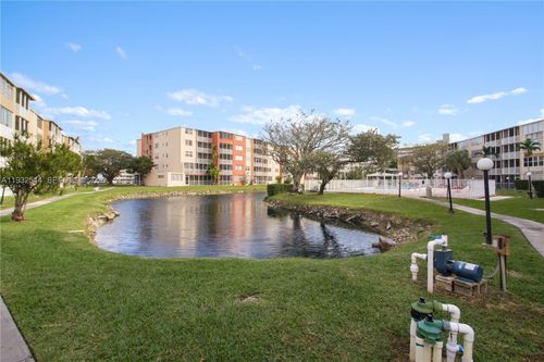 1-1690 Ne 191st St, Miami, FL, 33179-4103 | Card Image