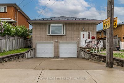 299 Carson Dr, House other with 3 bedrooms, 2 bathrooms and 6 parking in Hamilton ON | Image 2