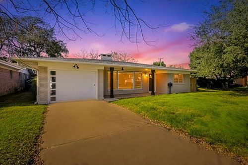 1205 Marine Drive, Galveston, TX, 77550 | Card Image