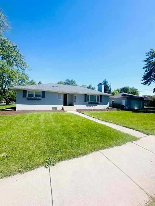 276 W 68th Pl, Merrillville, IN, 46410-3403 | Card Image
