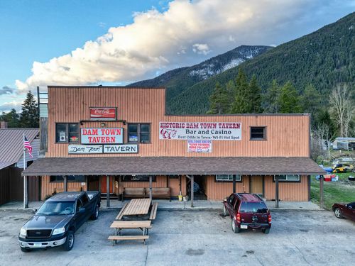 41 Hungry Horse Blvd, Hungry Horse, MT, 59919-9711 | Card Image