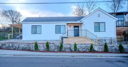 1302 John St, Newport, KY, 41071-2338 | Card Image