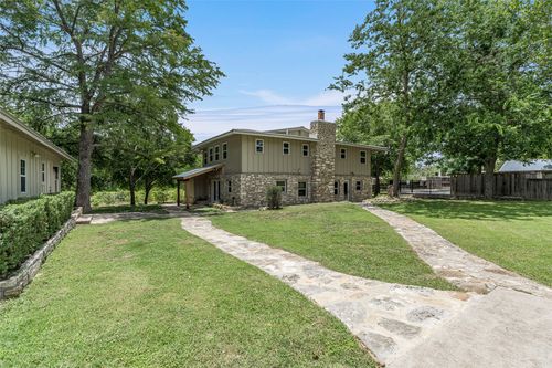 2308 Flite Acres Rd, Wimberley, TX, 78676-5411 | Card Image