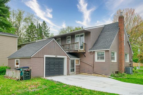 466 Wayland Ave, East Lansing, MI, 48823-3772 | Card Image