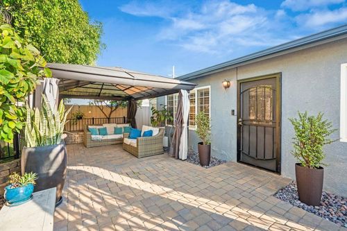 1733 Hornblend St, San Diego, CA, 92109-4441 | Card Image