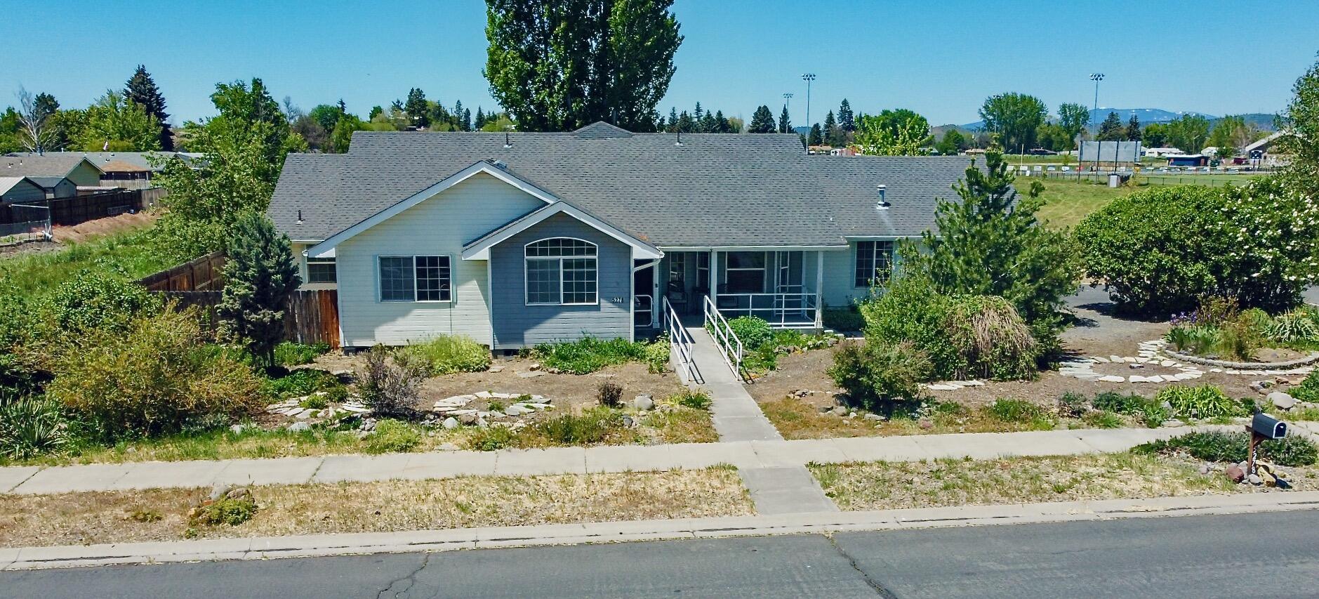 Glenwood Dr, Klamath Falls, OR 97603