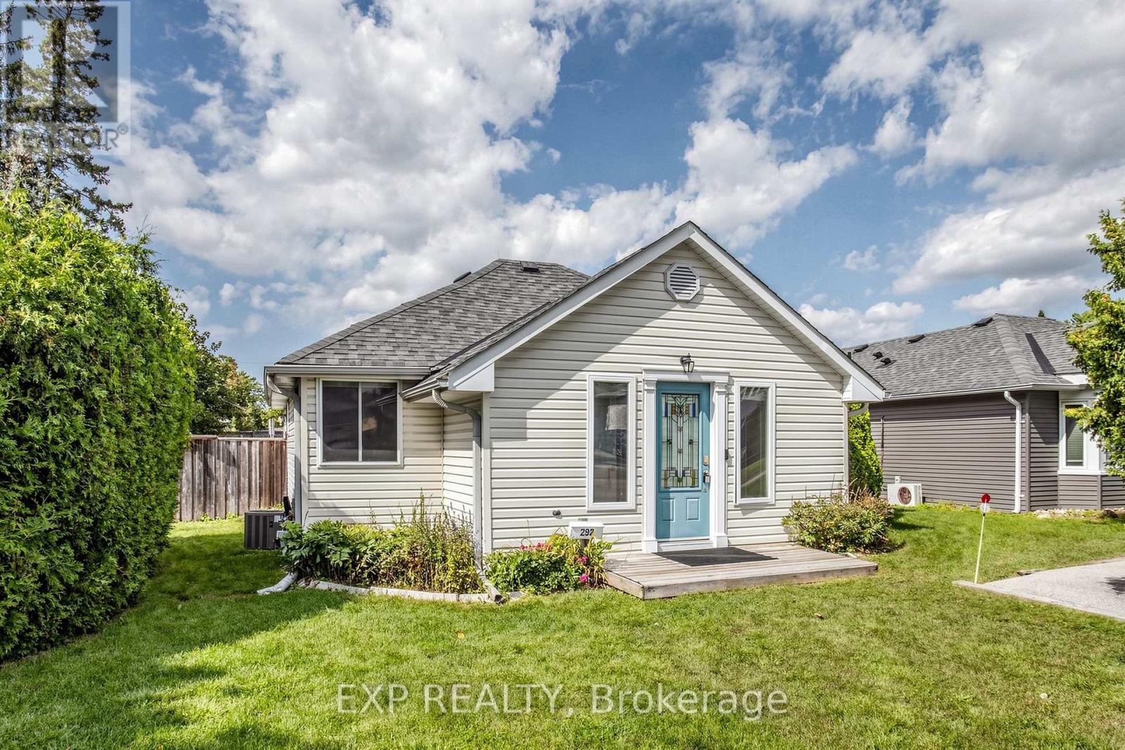 Residential in Georgina (Keswick South) 2