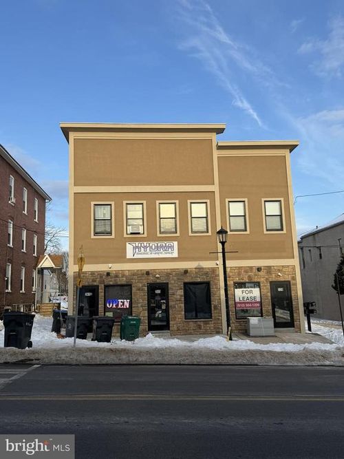 339 E Main St, COLLEGEVILLE, PA, 19426-2756 | Card Image