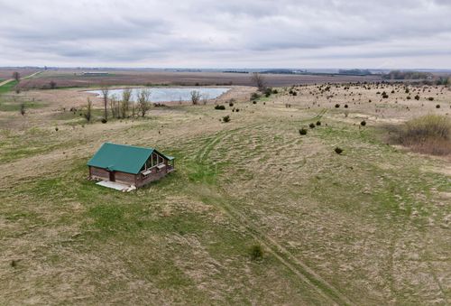 51 County Road 26, Windom, MN, 56101-1869 | Card Image