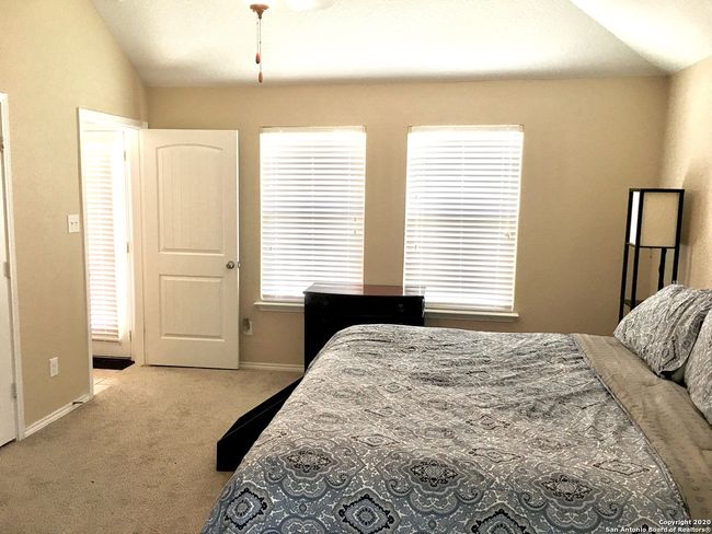 105 Buckskin Way, House other with 3 bedrooms, 2 bathrooms and null parking in Cibolo TX | Image 5
