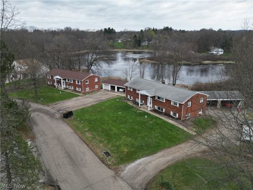 3555-3557 N Vista St Nw, Uniontown, OH, 44685-8479 | Card Image