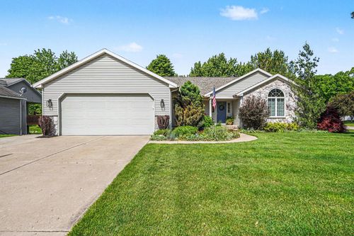 7161 Pine Oak Ln, Hudsonville, MI, 49426-8961 | Card Image