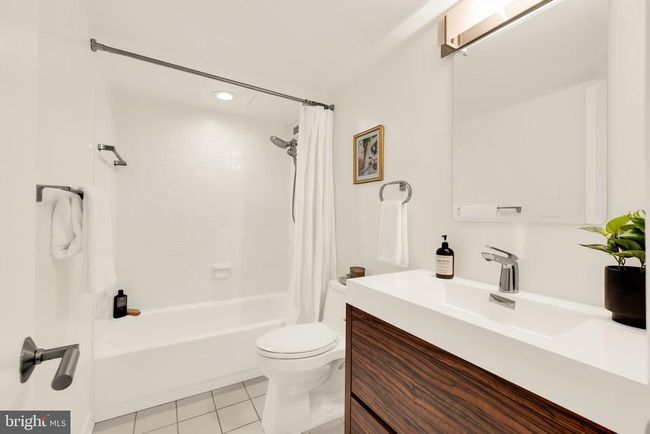 APT-1001 - 1301 20 Th St Nw, Condo with 0 bedrooms, 1 bathrooms and null parking in WASHINGTON DC | Image 13