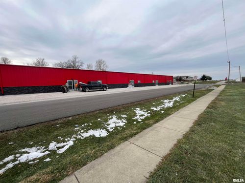 915 W Superior Ave, Jacksonville, IL, 62650-3117 | Card Image