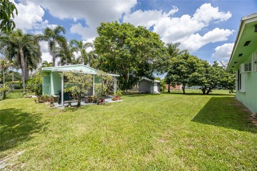 11298 Nw 21st Ct, Miami, FL, 33167-3543 | Card Image