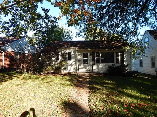 723 S 12th St, Clinton, IA, 52732-5512 | Card Image