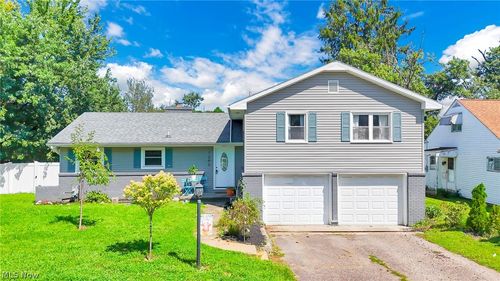 1285 Military Rd, Zanesville, OH, 43701-1346 | Card Image