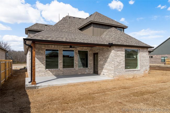 2038 E 129 Th St S, House other with 3 bedrooms, 3 bathrooms and null parking in Jenks OK | Image 47
