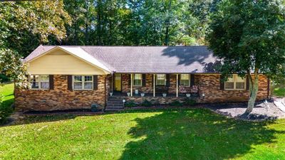 200 Pearle Drive, House other with 3 bedrooms, 2 bathrooms and null parking in Easley SC | Image 2