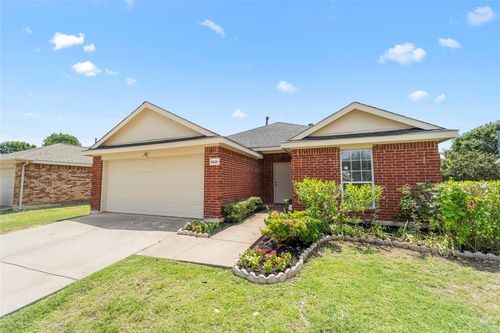 9825 Tyler Dr, Mckinney, TX, 75072-3216 | Card Image