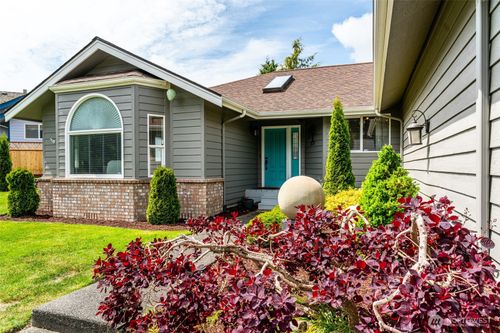 805 E Pacificview Dr, Bellingham, WA, 98229-2185 | Card Image