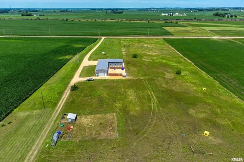 1811 245th St, Calamus, IA, 52729-9002 | Card Image