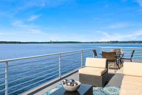 apt-111-733 Lake St S, Kirkland, WA, 98033-6474 | Card Image