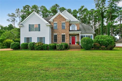 135 W Laydon Way, Poquoson, VA, 23662-2160 | Card Image