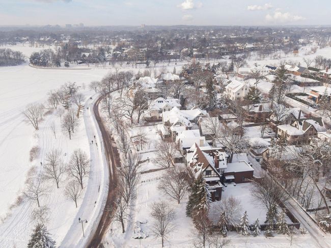 2667 E Lake Of The Isles Pkwy, House other with 4 bedrooms, 4 bathrooms and null parking in Minneapolis MN | Image 9
