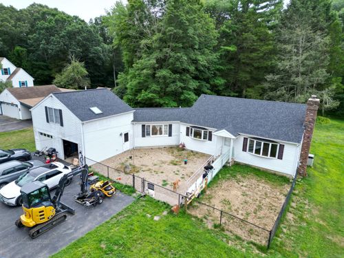 90 Wawecus Hill Rd, Norwich, CT, 06360-4038 | Card Image