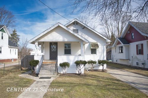 308 S Elm St, Saginaw, MI, 48602-1855 | Card Image