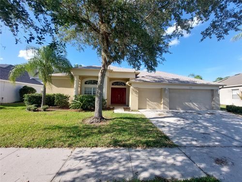 5610 Spectacular Bid Dr, Wesley Chapel, FL, 33544-5577 | Card Image