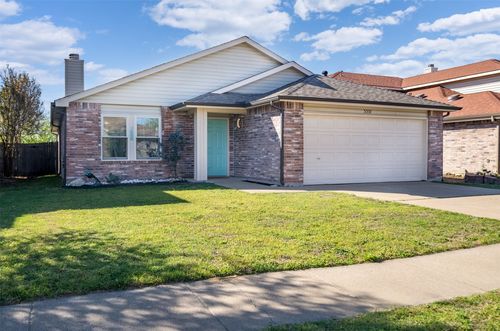 5357 Kingsknowe Pkwy, Fort Worth, TX, 76135-1403 | Card Image