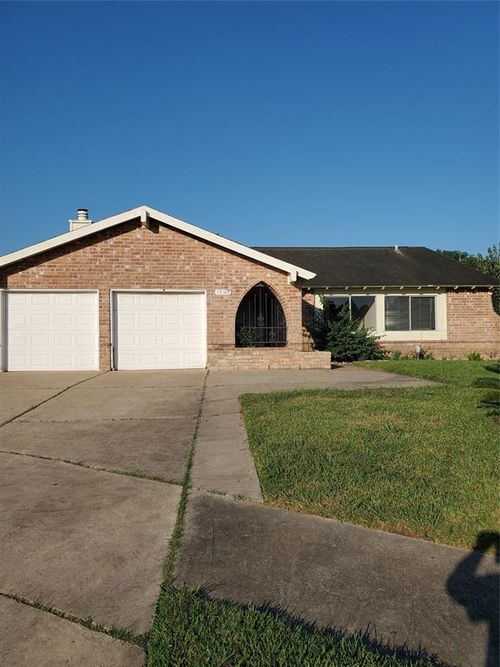 15407 Runswick Dr, Houston, TX, 77062-3310 | Card Image