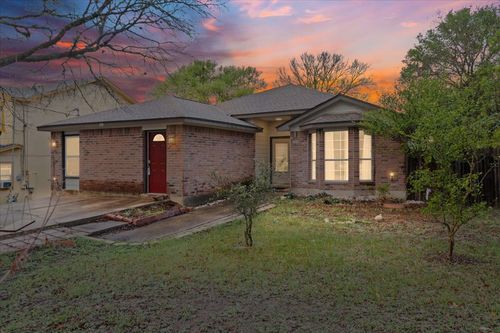 158 Oak River Dr, Cedar Creek, TX, 78612-3085 | Card Image
