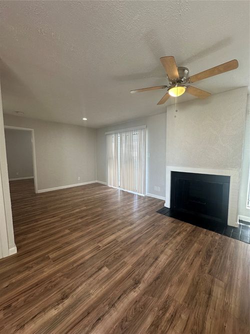 217-7431 Holly Hill Dr, Dallas, TX, 75231-5324 | Card Image