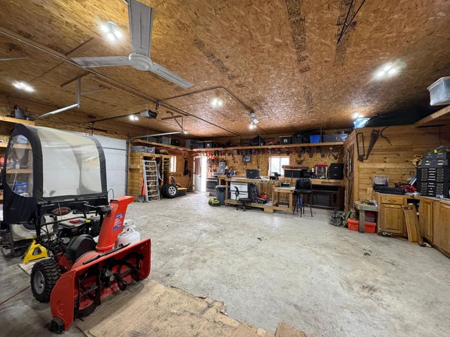 Shop interior | Image 42