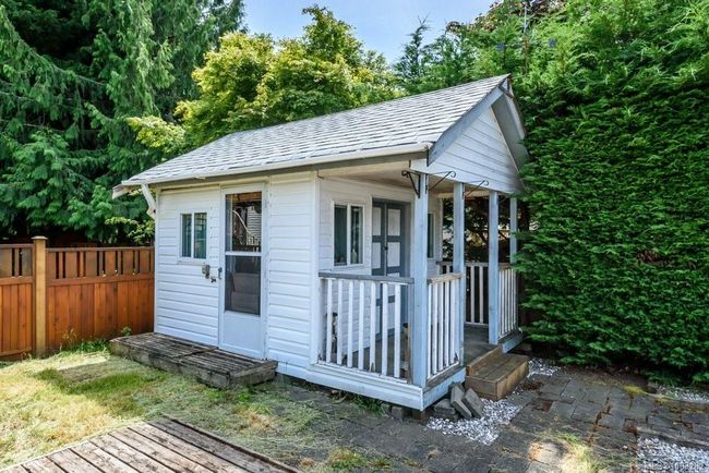 2267 Nitnat Pl, House other with 4 bedrooms, 3 bathrooms and 4 parking in Courtenay BC | Image 35