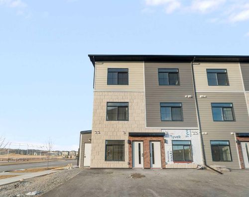 208-156 Park St, Cochrane, AB, T4C3H3 | Card Image