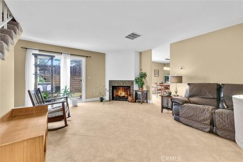 6-855 Lemon Via, Anaheim, CA, 92801 | Card Image