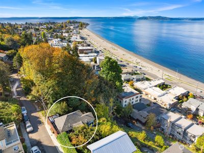 2325 Hobart Avenue Sw, House other with 2 bedrooms, 2 bathrooms and null parking in Seattle WA | Image 2