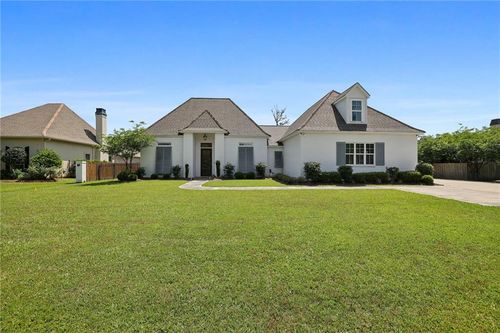 19328 Country Club Ln, Hammond, LA, 70401-3431 | Card Image