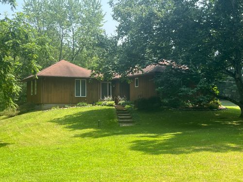 4707 Sylvan Rd, Grass Lake, MI, 49240-9649 | Card Image