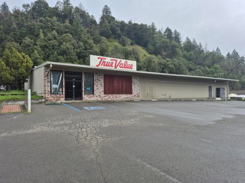 100 Murrish Rd, Redway, CA, 95560-9961 | Card Image