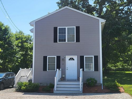 15 Chipaway Rd, East Freetown, MA, 02717-1516 | Card Image